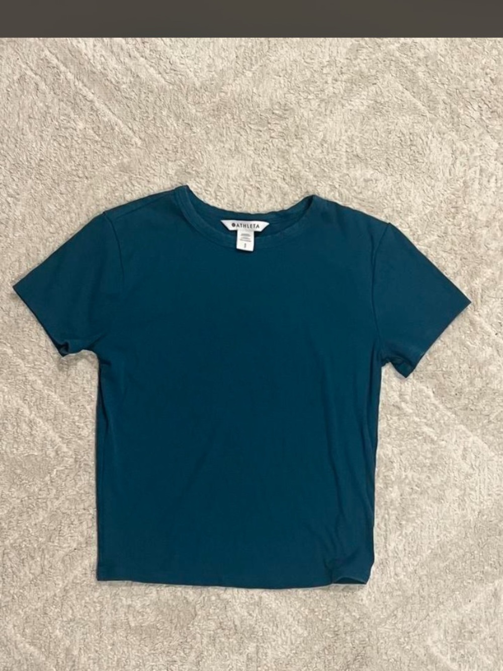 Athleta cropped tee in teal blue